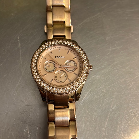 Fossil new battery works rose gold tone pink face chronograph - Picture 1 of 11